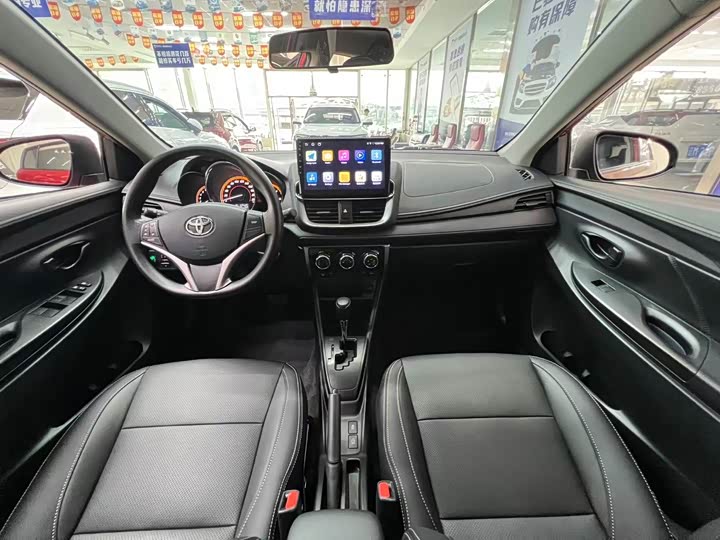 Toyota Yaris L Hatchback, 2022 — фото 8 из 9