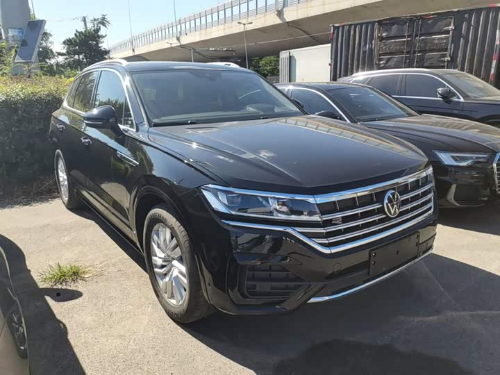 Volkswagen Touareg, 2024 — фото 4 из 9