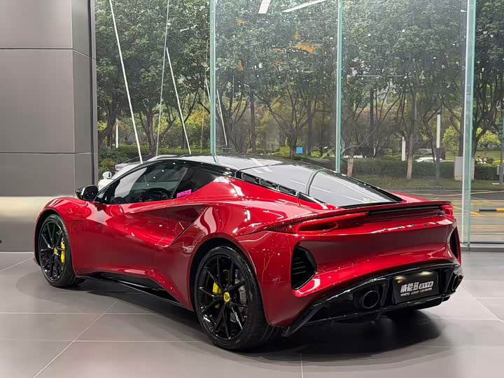 Lotus Emira, 2023 — фото 4 из 7
