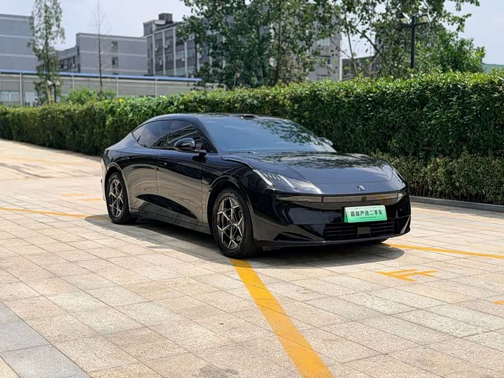 Lynk & Co 30 EM-P Hybrid, 2025 — фото 3 из 9