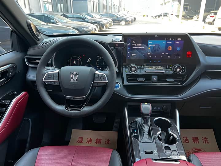 Toyota Crown Kluger, 2021 — фото 6 из 9