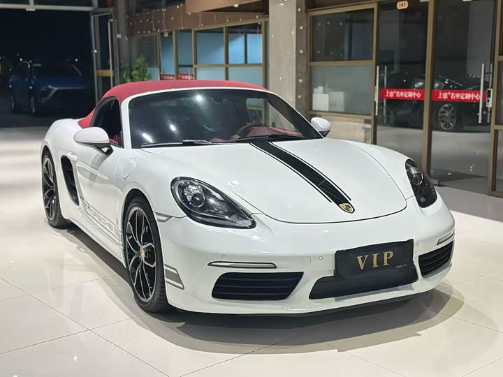 Porsche 718, 2025 — фото 3 из 7