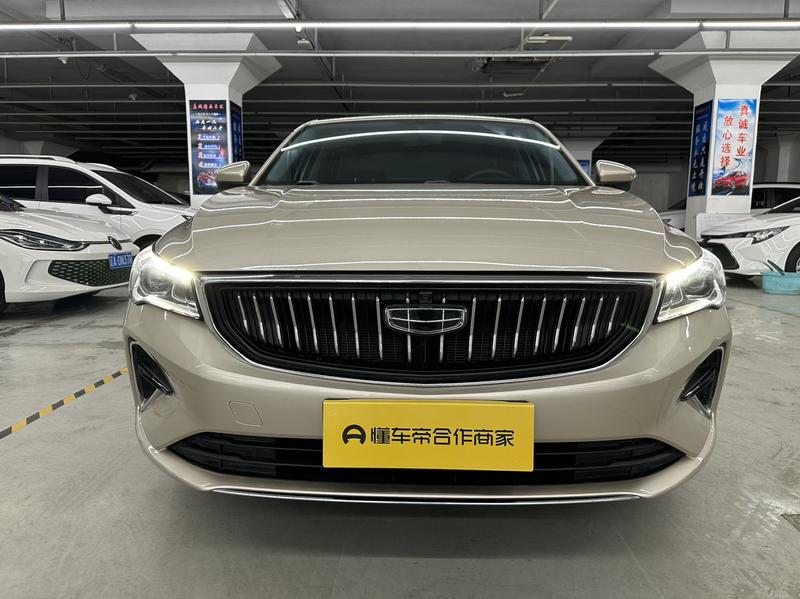 Geely Emgrand, 2022 — фото 2 из 12