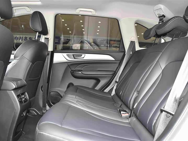 Haval M6, 2023 — фото 7 из 9