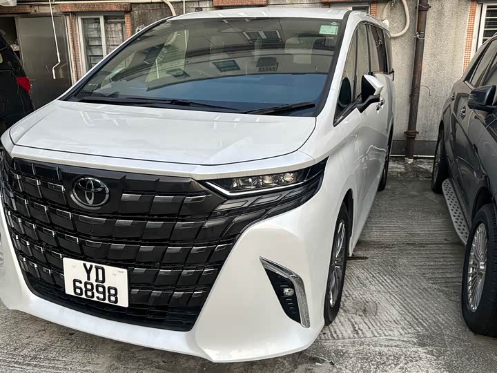 Toyota Alphard, 2025 — купить в Москве под ключ
