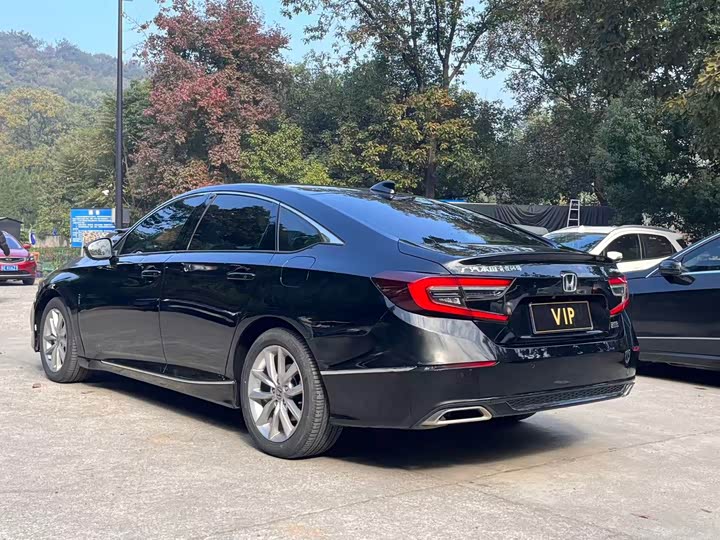 Honda Accord, 2023 — фото 7 из 9