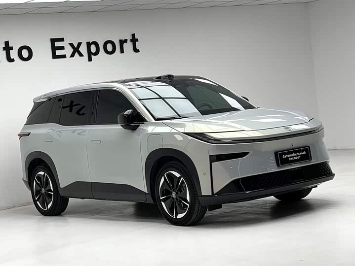 Toyota bZ3X, 2024 — фото 3 из 9