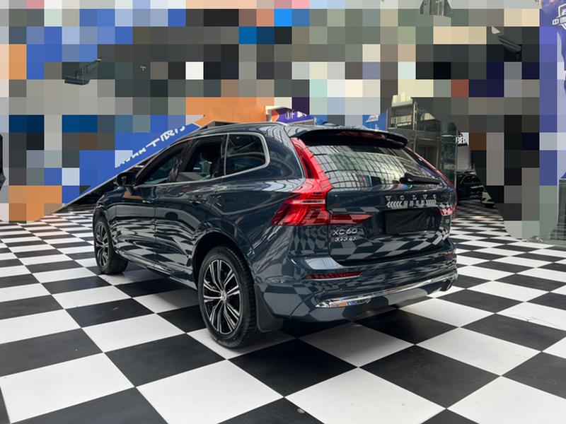 Volvo XC60, 2021 — фото 5 из 12