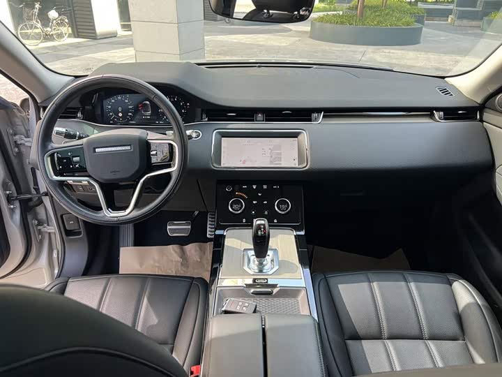 Land Rover Range Rover Evoque L Hybrid, 2022 — фото 8 из 9