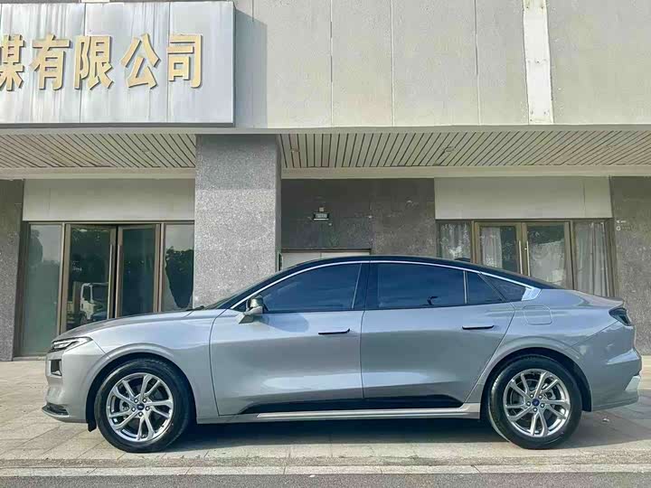 Ford Mondeo, 2023 — фото 3 из 9