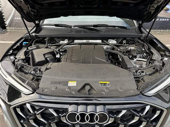 Audi Q5L, 2025 — фото 6 из 9