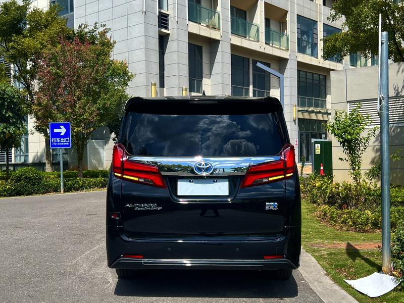 Toyota Alphard, 2021 — фото 6 из 12