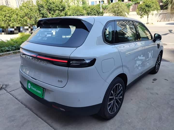 Leapmotor B10, 2025 — фото 7 из 9