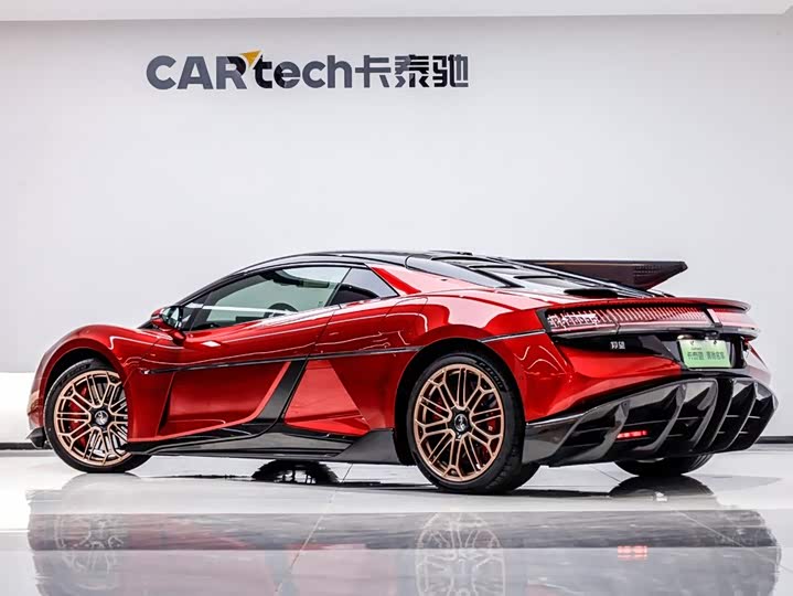 BYD Yangwang U9, 2025 — фото 4 из 9