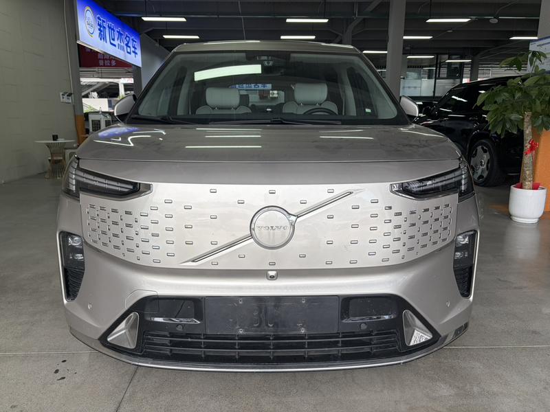 Volvo EM90, 2023 — фото 2 из 12