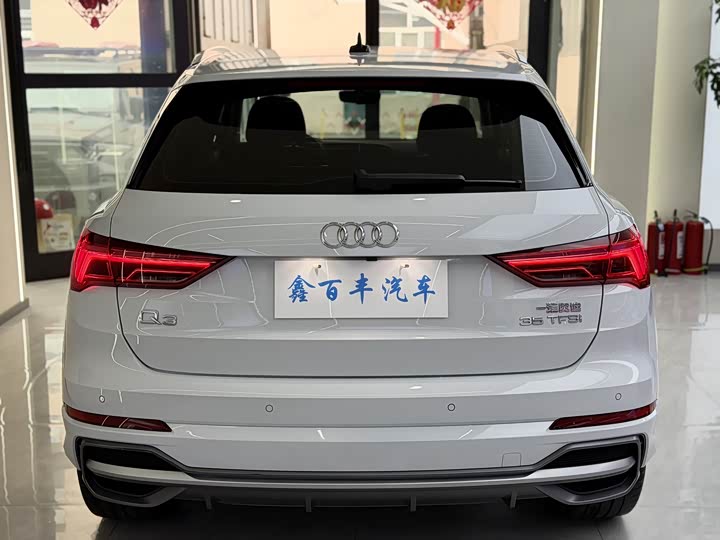 Audi Q3, 2022 — фото 9 из 9