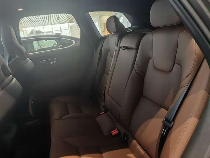 Volvo XC60, 2025 — фото 9 из 9