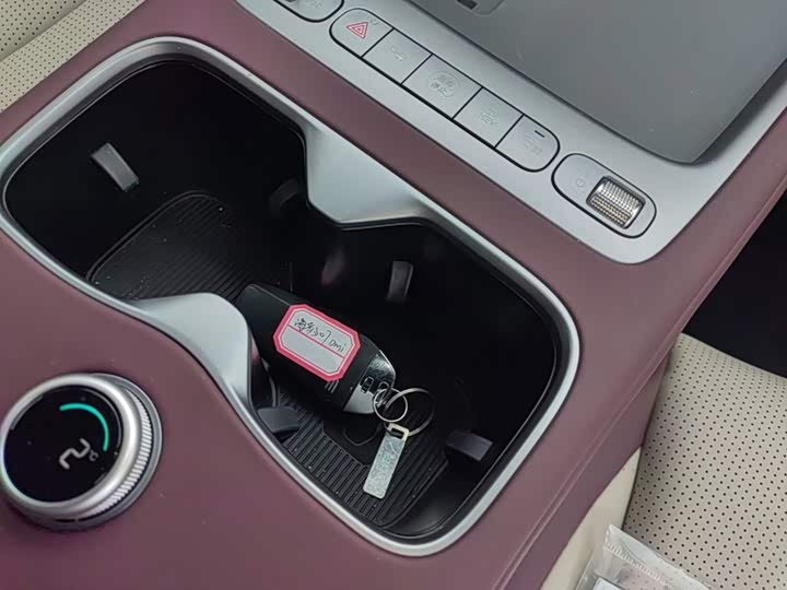 BYD Seal 07 DM-i Hybrid, 2025 — фото 9 из 9