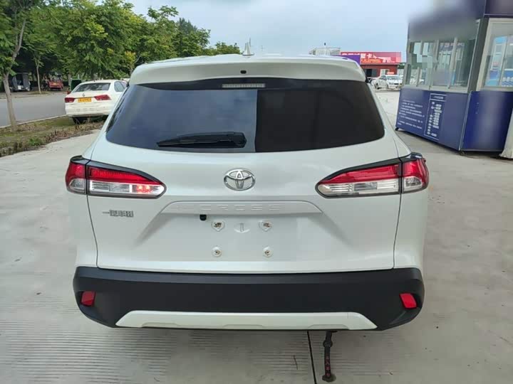 Toyota Corolla Cross, 2023 — фото 6 из 9