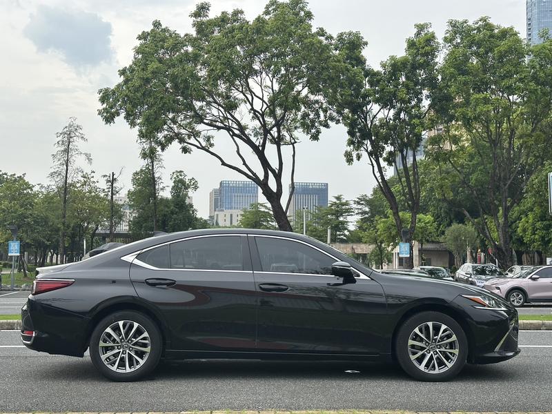 Lexus ES, 2024 — фото 7 из 12