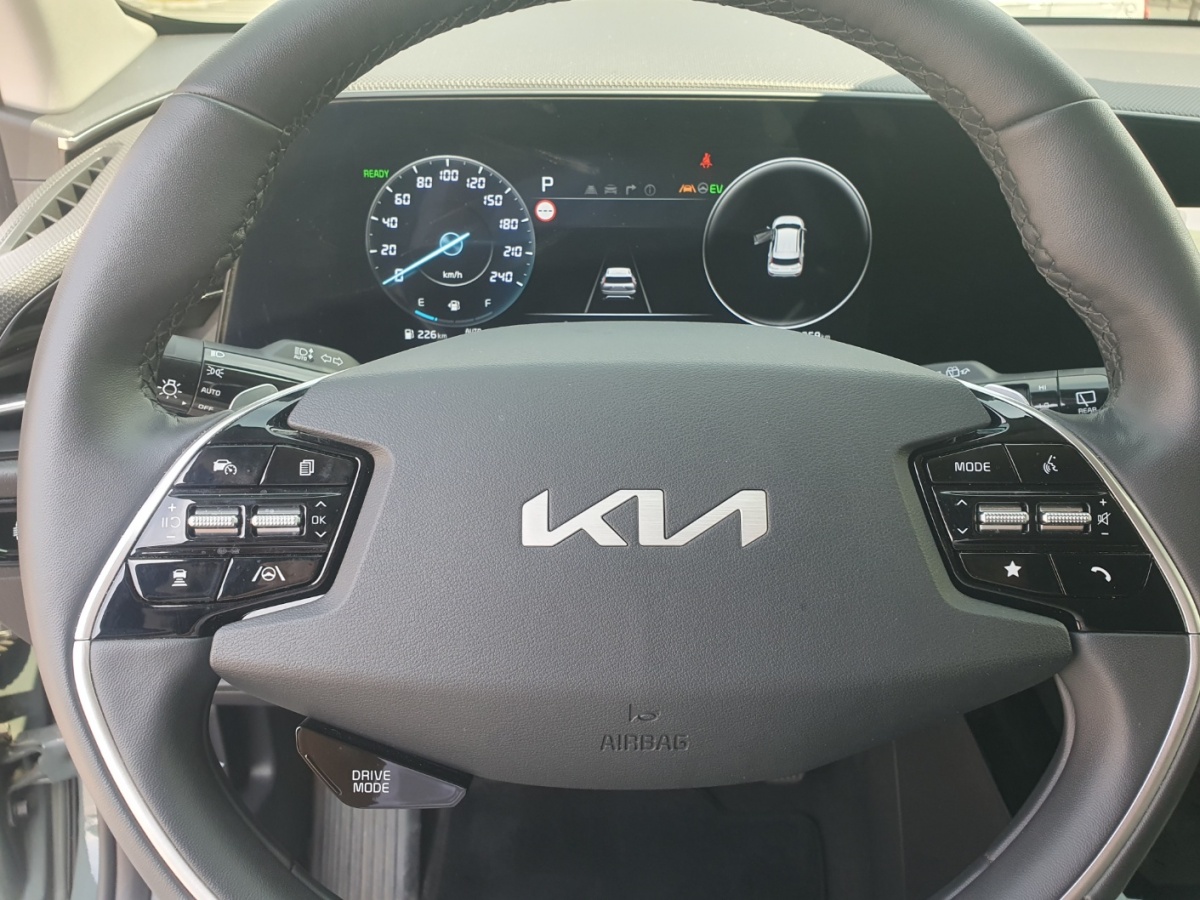 Kia Niro, 2022 — фото 12 из 12