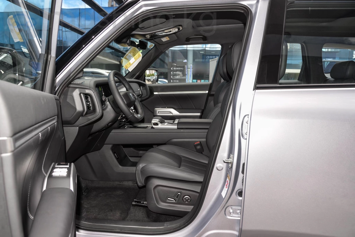 Changan Deepal G318, 2024 — фото 10 из 12