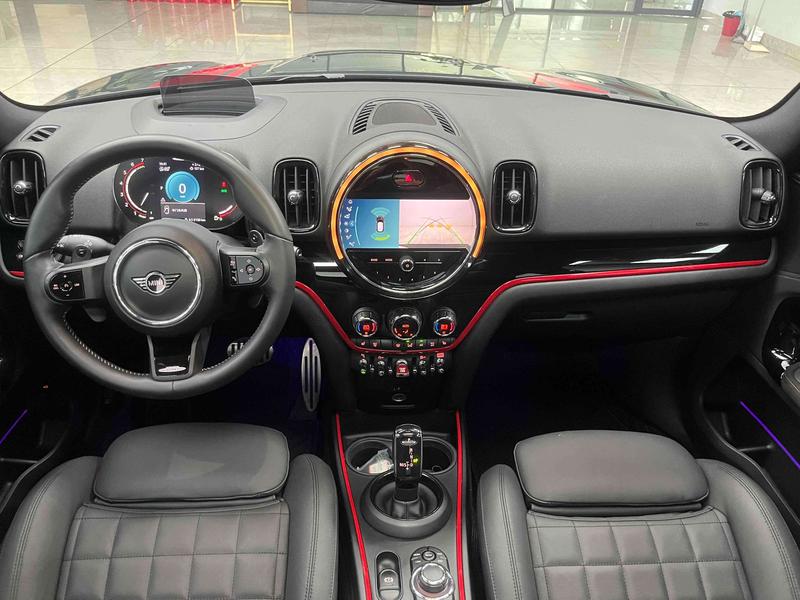 Mini Countryman JCW, 2021 — фото 10 из 12