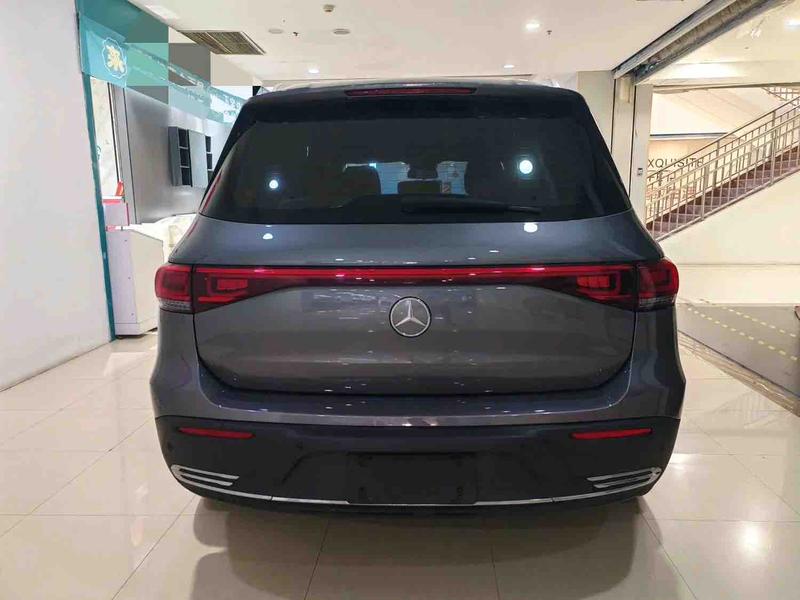 Mercedes-Benz EQB, 2023 — фото 5 из 9