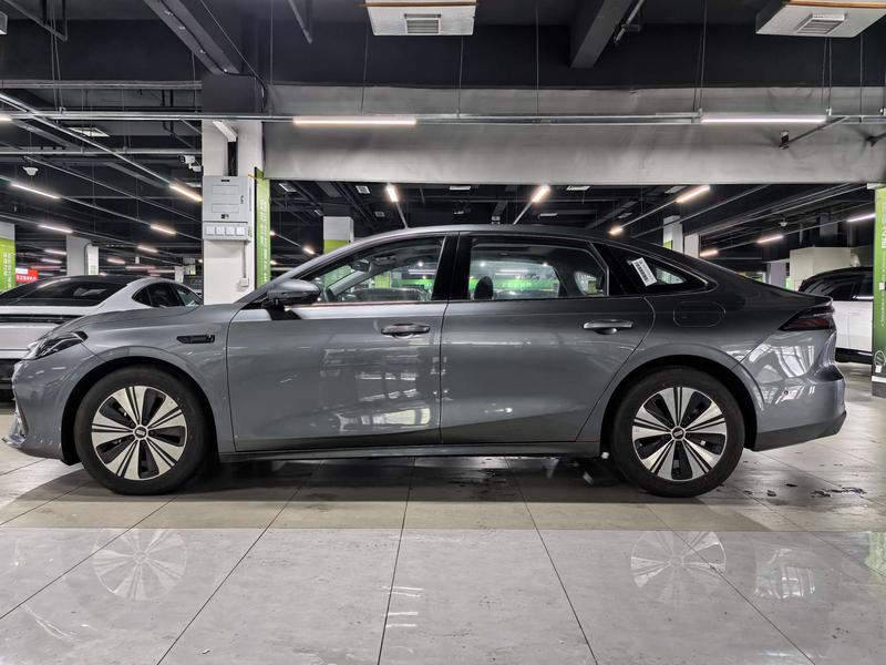 Geely Galaxy A7, 2025 — фото 3 из 12
