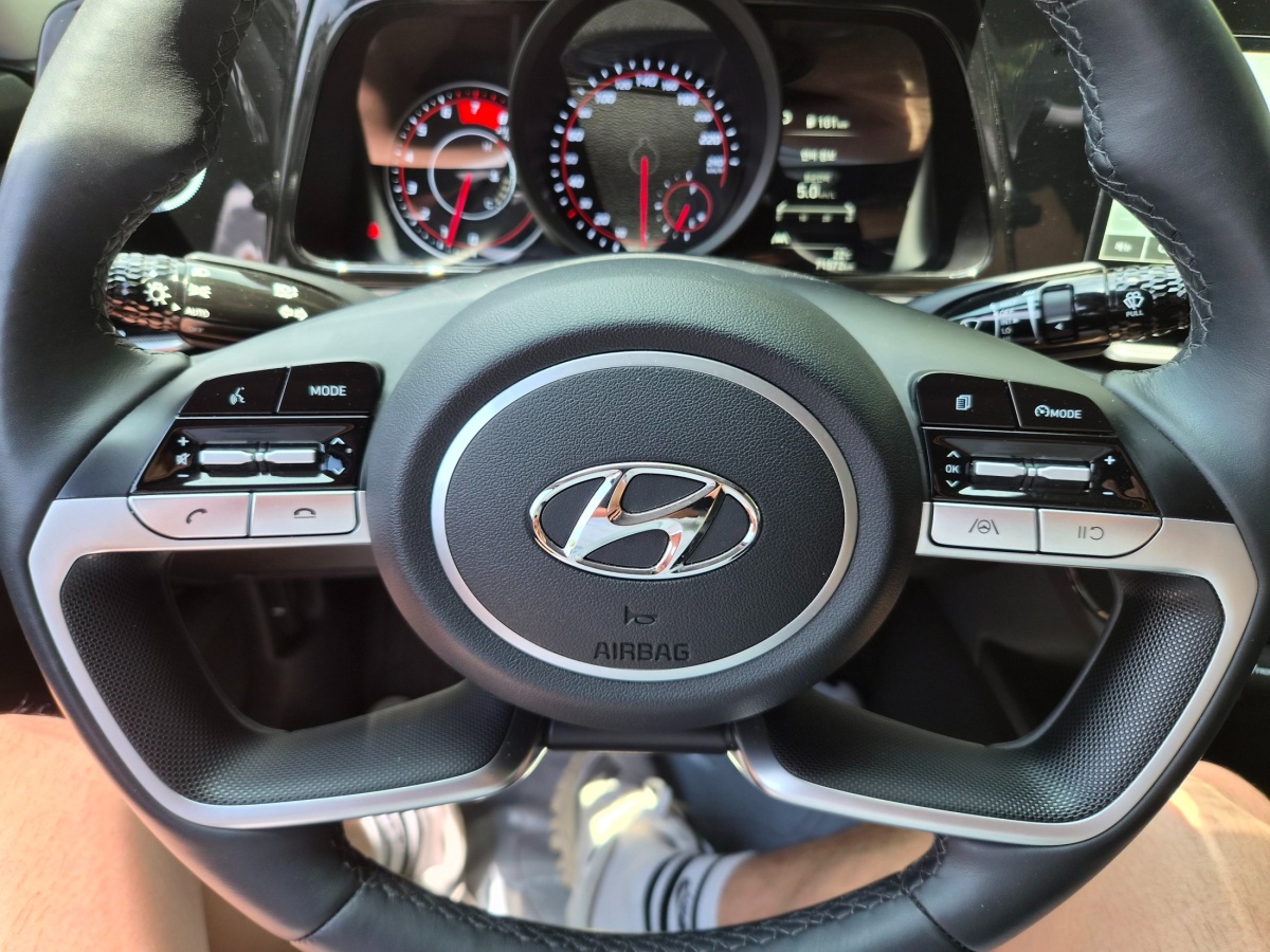 Hyundai Avante, 2022 — фото 11 из 12