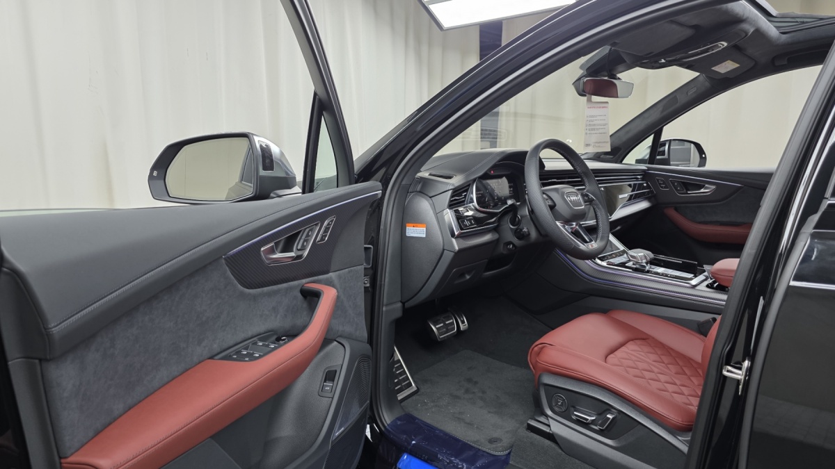 Audi SQ7, 2025 — фото 9 из 12