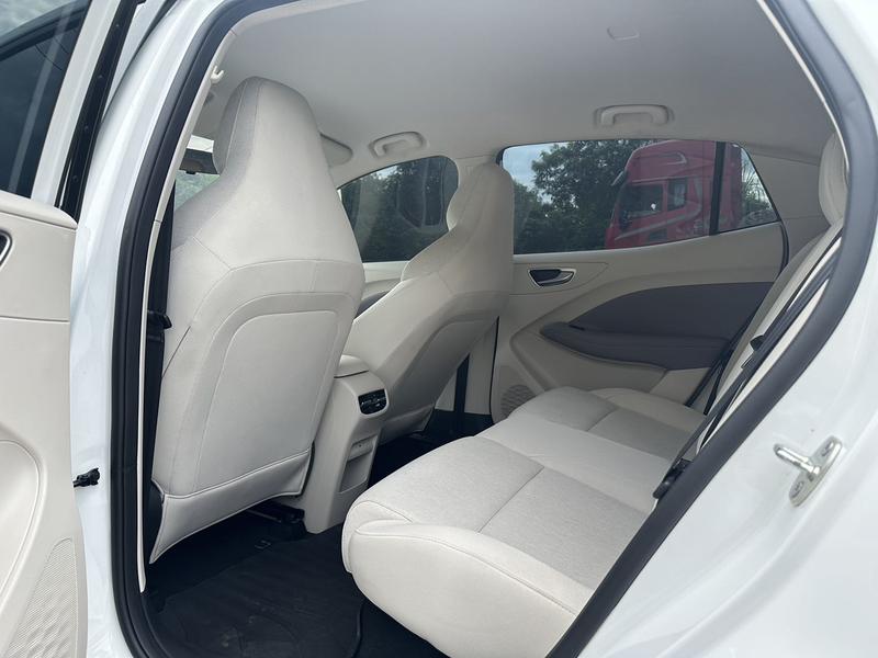 MG Motor 4 EV, 2025 — фото 9 из 10