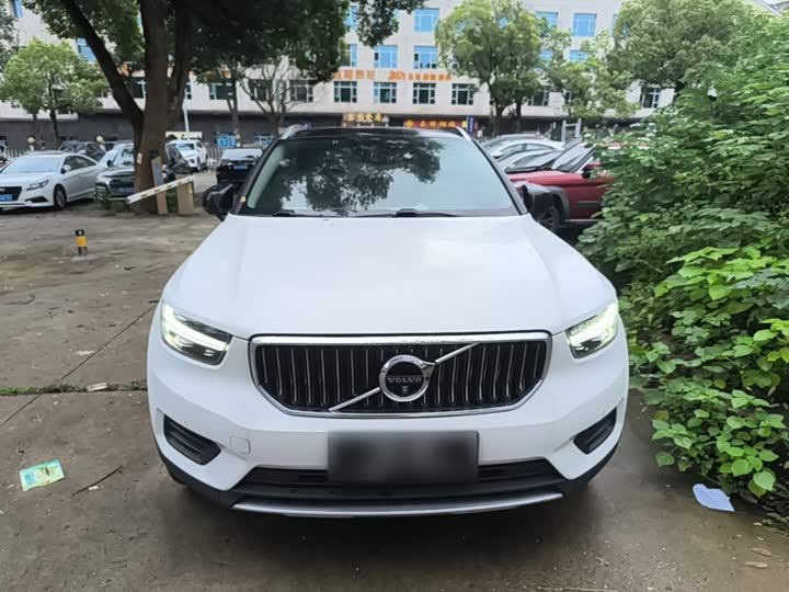 Volvo XC40, 2022 — фото 3 из 9