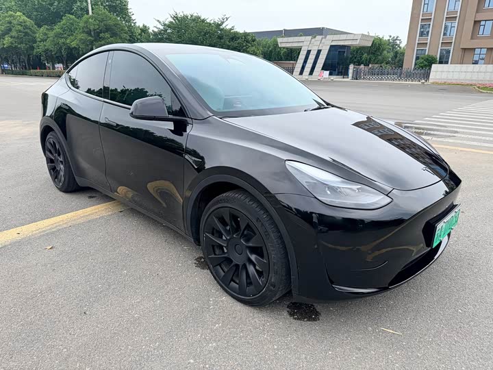 Tesla Model Y, 2023 — фото 3 из 9