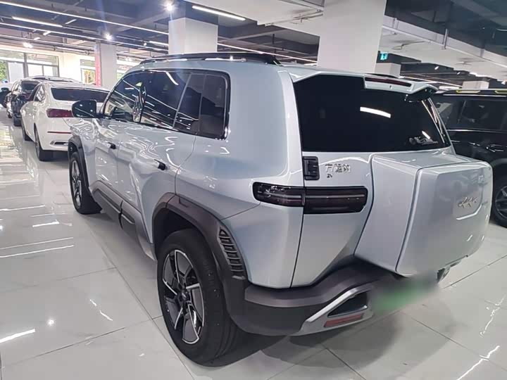 BYD FangChengBao Titanium 3 (Tai 3), 2025 — фото 5 из 9