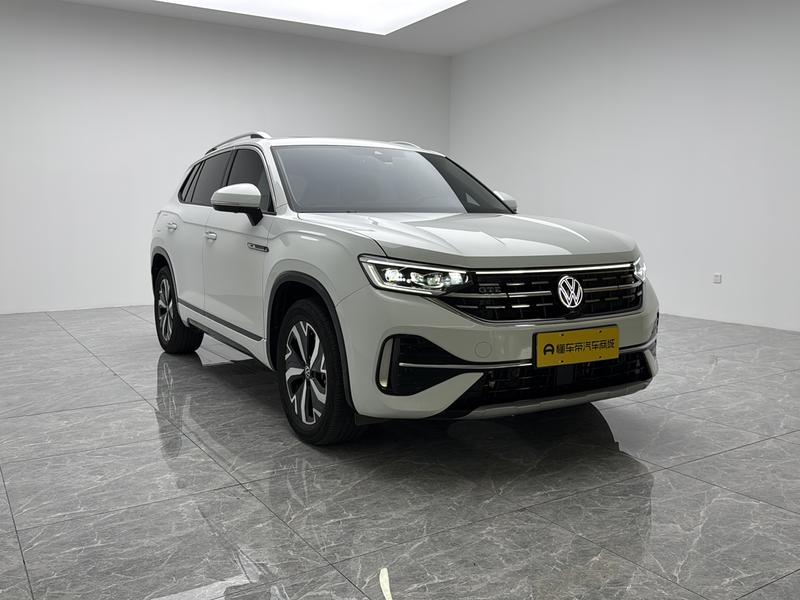 Volkswagen Tayron GTE Hybrid, 2023 — фото 3 из 12
