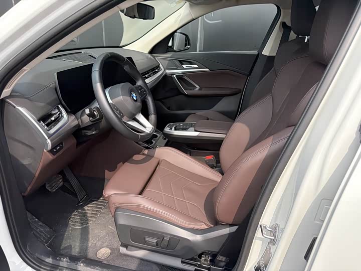 BMW X2, 2025 — фото 7 из 9