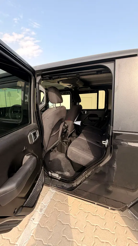 Jeep Gladiator, 2023 — фото 7 из 10