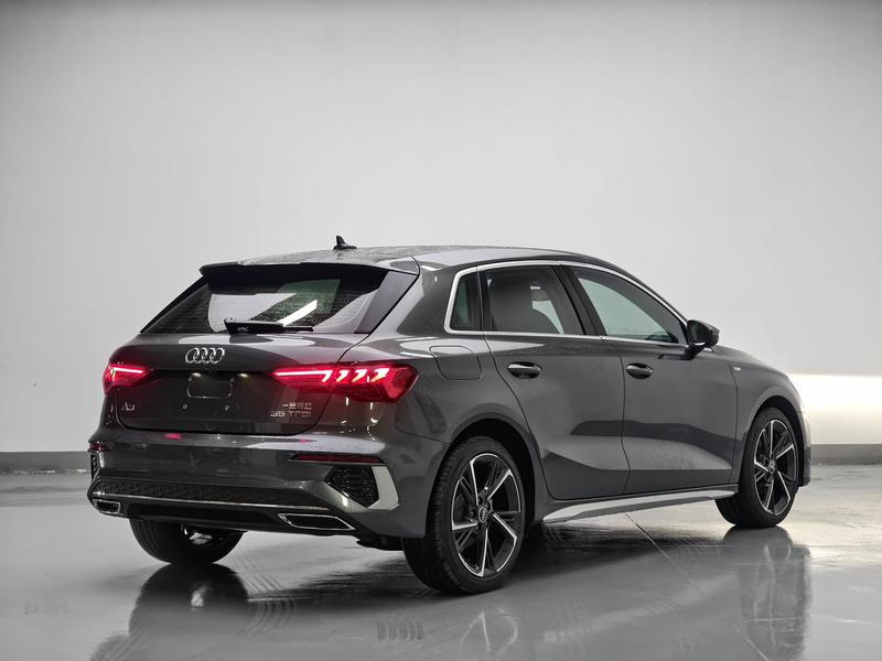 Audi A3, 2023 — фото 6 из 12