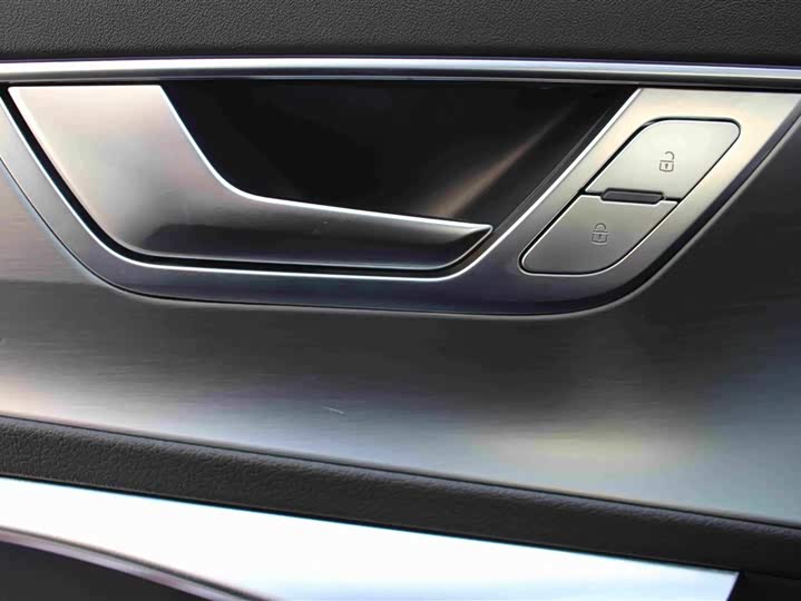 Audi A7L, 2024 — фото 9 из 9