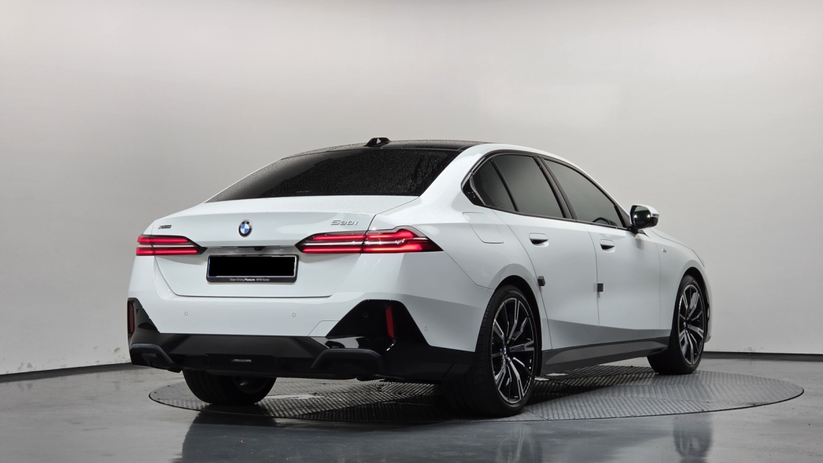 BMW 5 Series, 2025 — фото 2 из 12