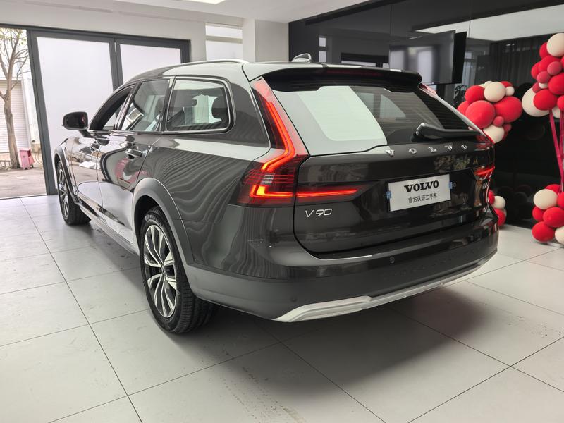 Volvo V90, 2025 — фото 4 из 12