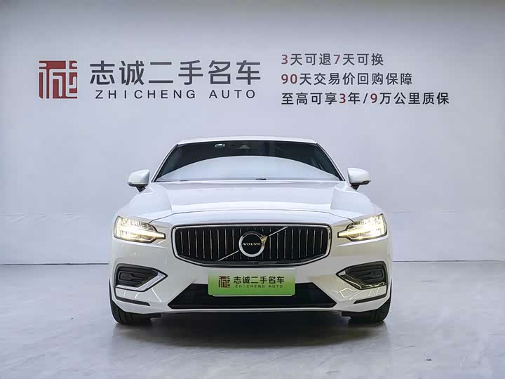 Volvo S60, 2021 — фото 2 из 9