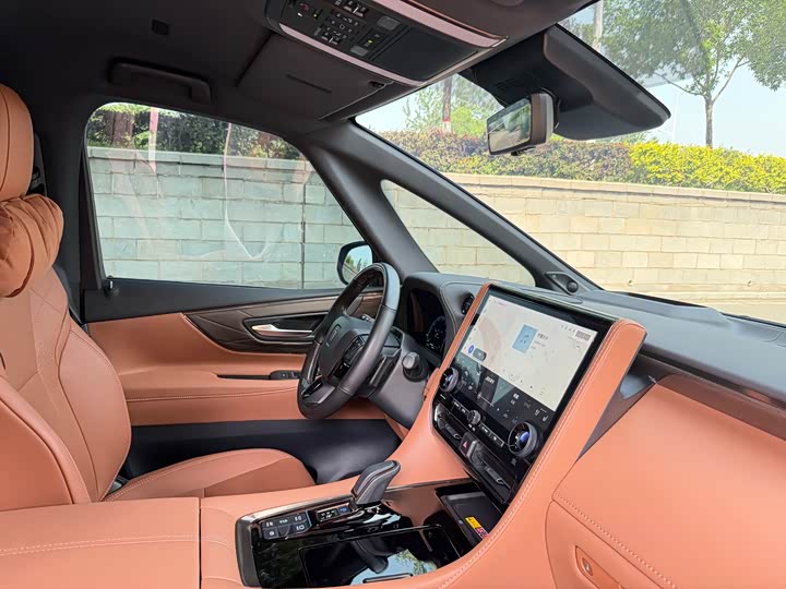 Toyota Vellfire, 2024 — фото 9 из 9