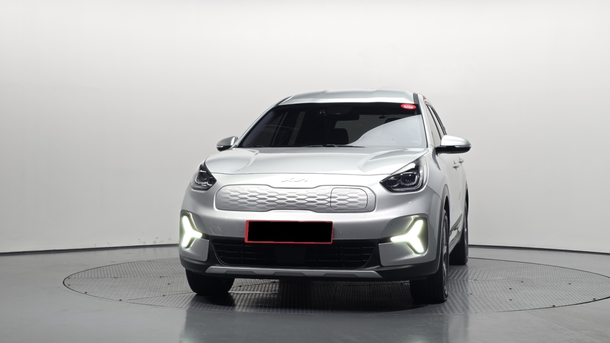 Kia Niro, 2022 — фото 3 из 12