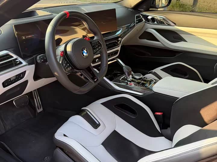 BMW M4, 2024 — фото 3 из 5
