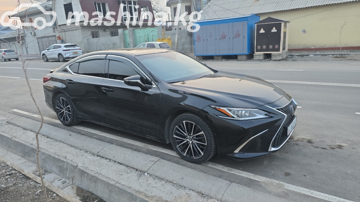 Lexus ES, 2022