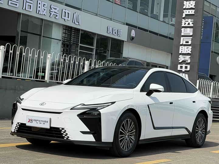 Lexus ES, 2026 — купить в Йошкар-Оле под ключ