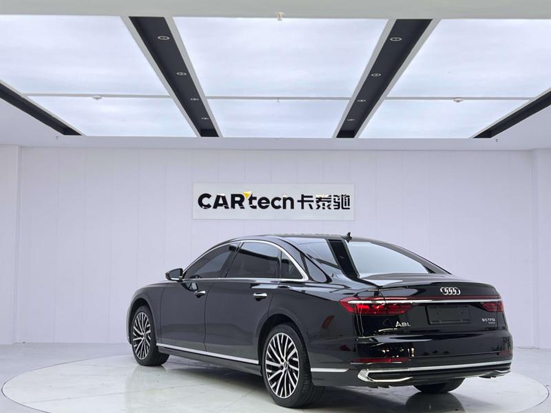 Audi A8, 2023 — фото 5 из 12