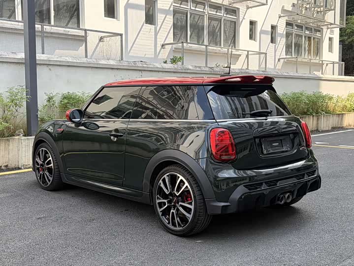 Mini Mini JCW, 2022 — фото 7 из 9